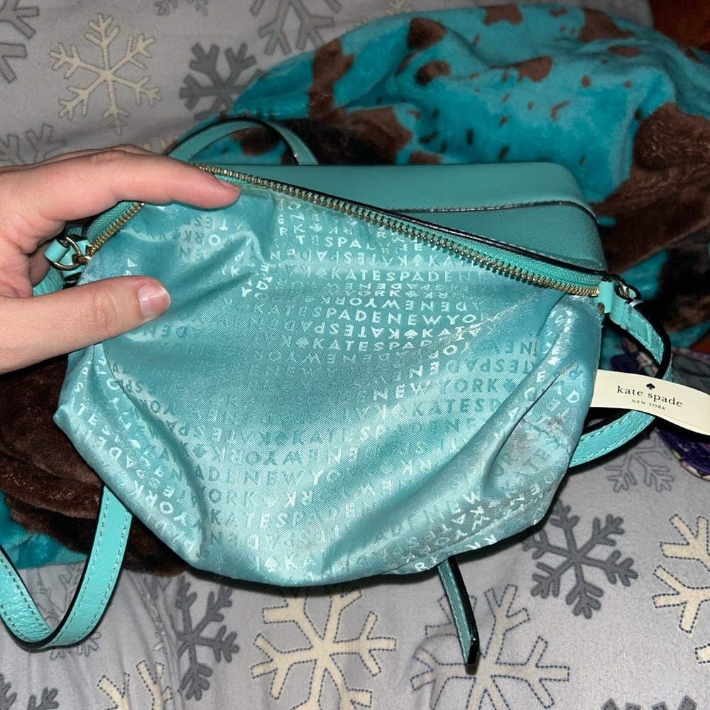 Kate Spade Southport Ave Hanna Blue Crossbody/Dome Bag - Picture 13 of 16